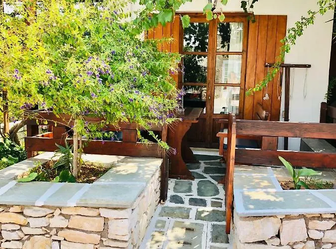 巴蒂斯塔斯公寓酒店 公寓 纳乌萨