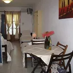 Batistas Apartment Naoussa