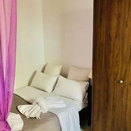 公寓 巴蒂斯塔斯公寓酒店 纳乌萨